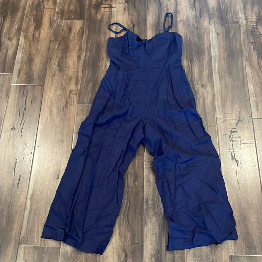 Elegant Blue Jumpsuit with Straps